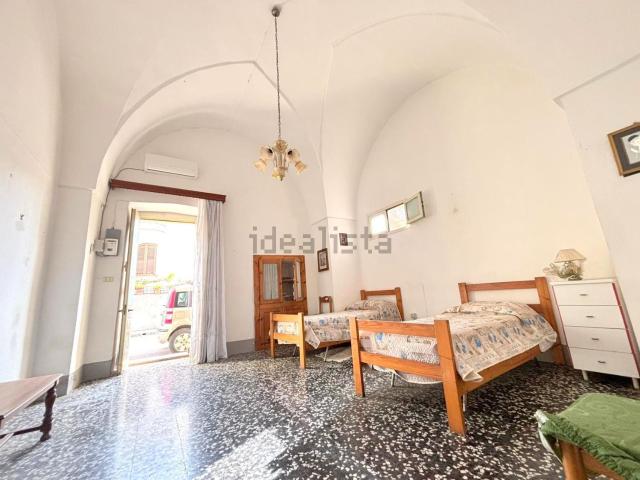 Villetta indipendente in vendita di 110 m² in Via Leuca