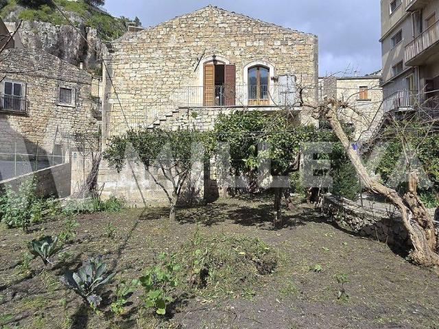 Villetta indipendente in vendita di 110 m² in Via Macello Nuovo