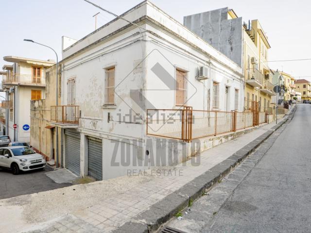Villetta indipendente in vendita di 110 m² in Via Milano, 11