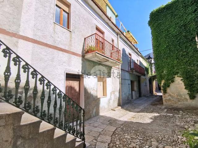 Villetta indipendente in vendita di 110 m² in Via Scassa, 62