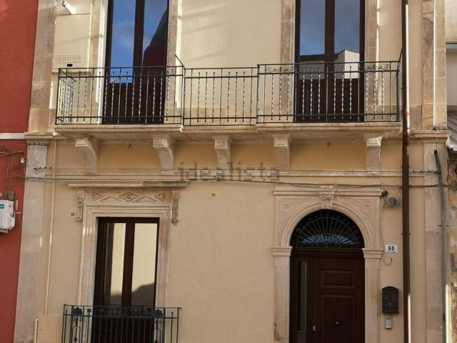 Villetta indipendente in vendita di 110 m² in Via Palestro, 60