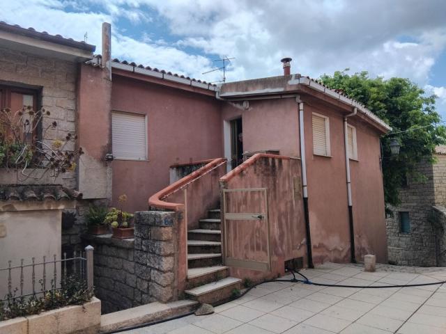 Villetta indipendente in vendita di 110 m² in Via Pasquale Paoli