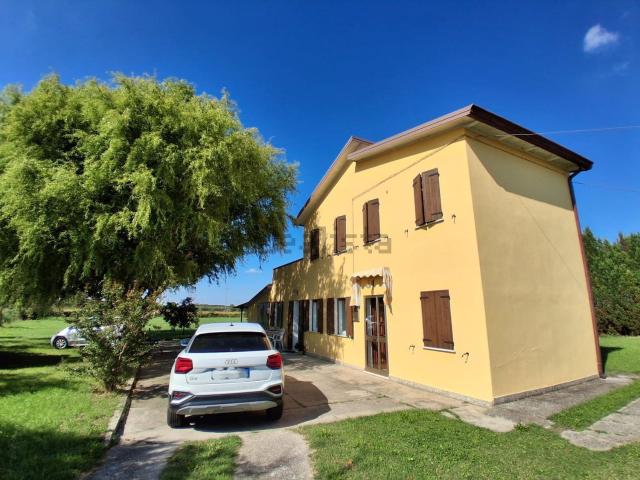 Villetta indipendente in vendita di 110 m² in Via Provinciale
