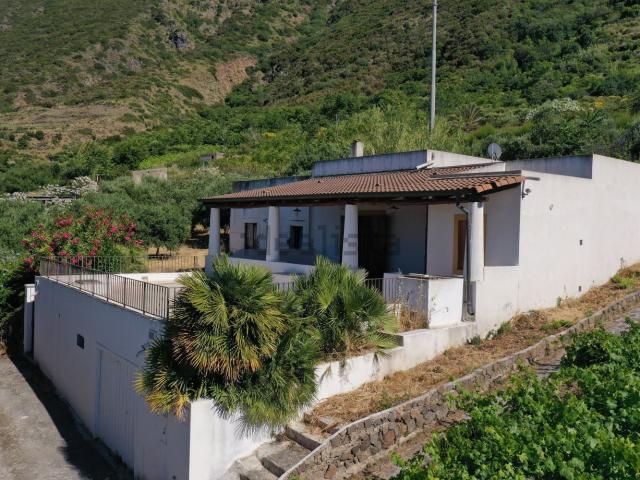 Villetta indipendente in vendita di 110 m² in Via Tora, 5
