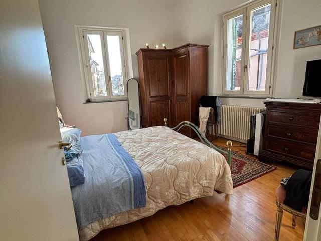 Villetta indipendente in vendita di 110 m² in Via Tartagni