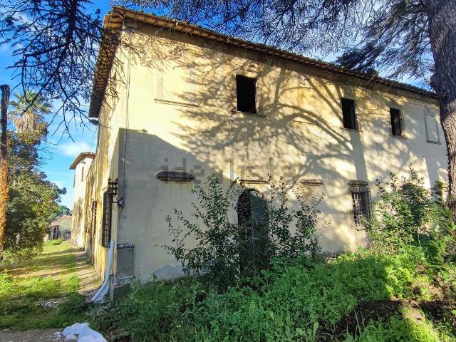Villetta indipendente in vendita di 110 m² in Via Ubaldino Peruzzi