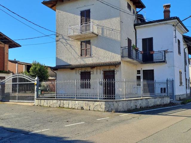 Villetta indipendente in vendita di 110 m² in Via XXV Aprile