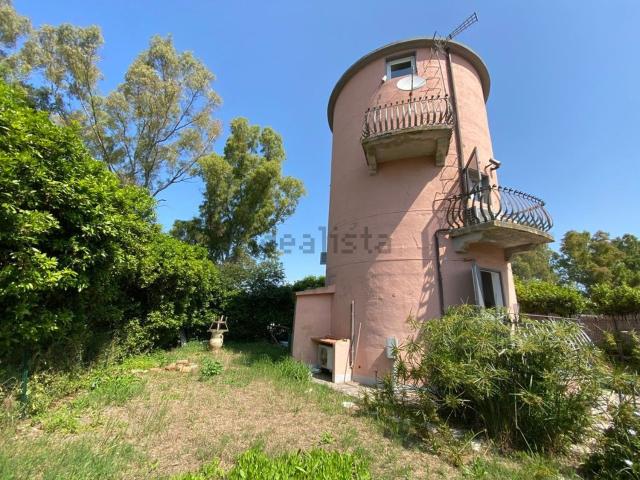Villetta indipendente in vendita di 110 m² in Viale dell&apos Olivetello