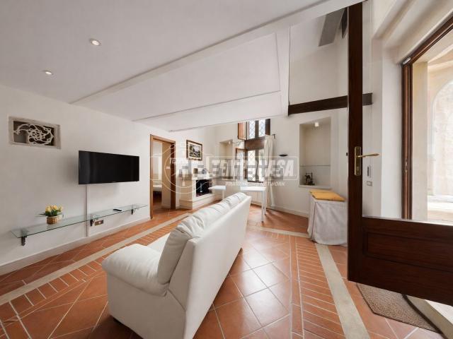 Villetta indipendente in vendita di 110 m² in Vico del Sindaco Marangio, 2