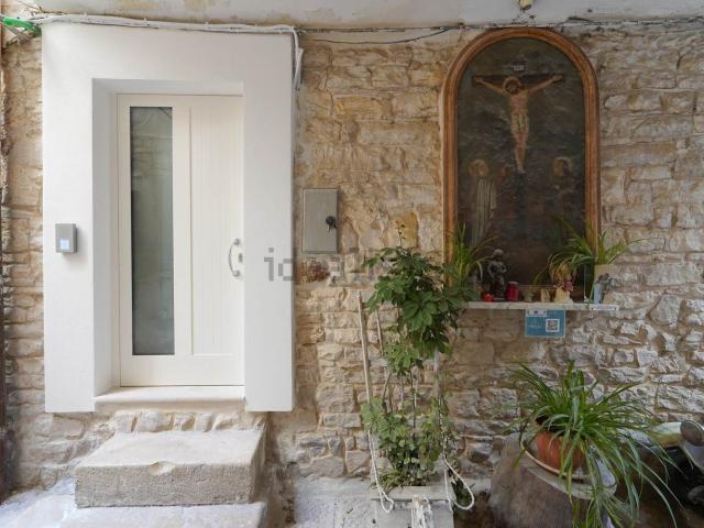 Villetta indipendente in vendita di 110 m² in Vico Petrarca, 2