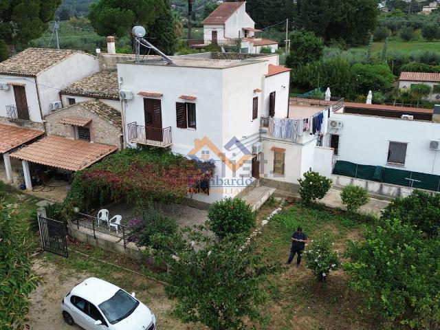 Villetta indipendente in vendita di 110 m² in Contrada Fraginesi