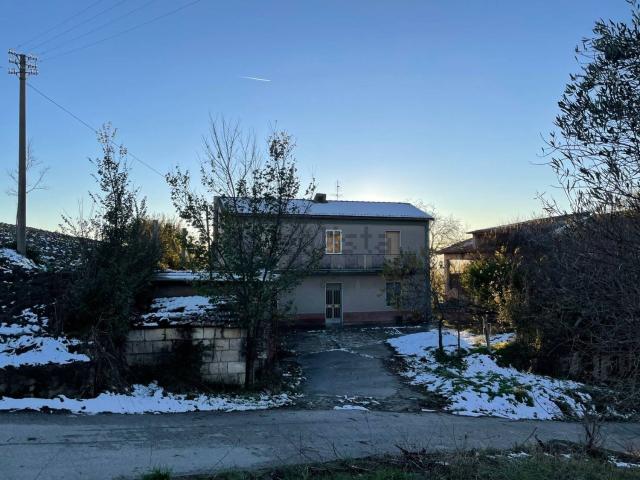 Villetta indipendente in vendita di 110 m² in Contrada Maddalena