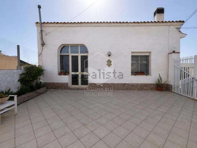 Villetta indipendente in vendita di 110 m² in Lungomare Biscione