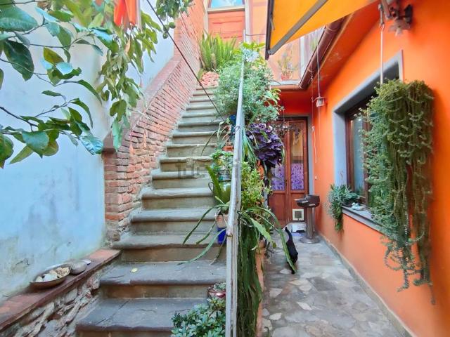 Villetta indipendente in vendita di 110 m² in Piazza Lorenzo Ghiberti