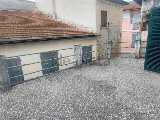 Villetta indipendente in vendita di 110 m² in Piazza Viani Avv