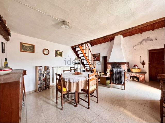 Villetta indipendente in vendita di 110 m² in Salita ai Prati, 2