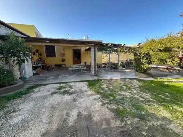 Villetta indipendente in vendita di 110 m² in Strada Provinciale 25