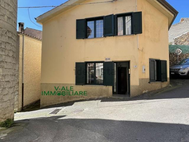Villetta indipendente in vendita di 111 m² in Via Brigata Sassari, 43