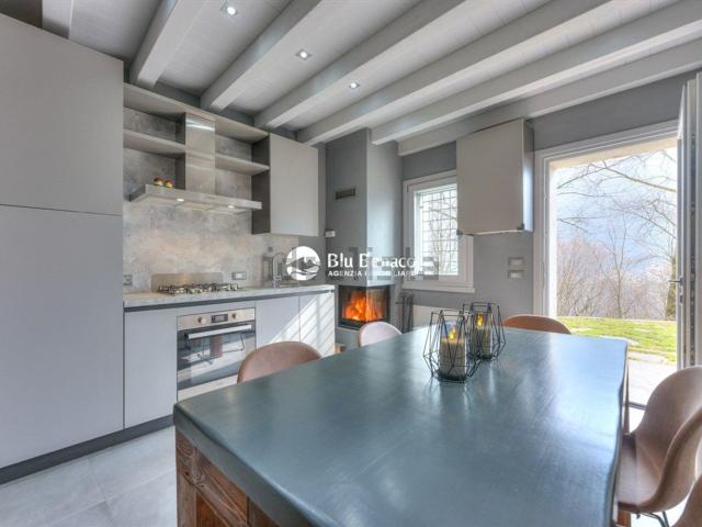 Villetta indipendente in vendita di 111 m² in Via dei Patrioti, 8
