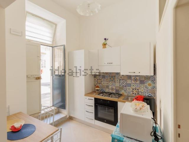 Villetta indipendente in vendita di 111 m² in Cortile Guarino/Cortile Santoro via Linneo