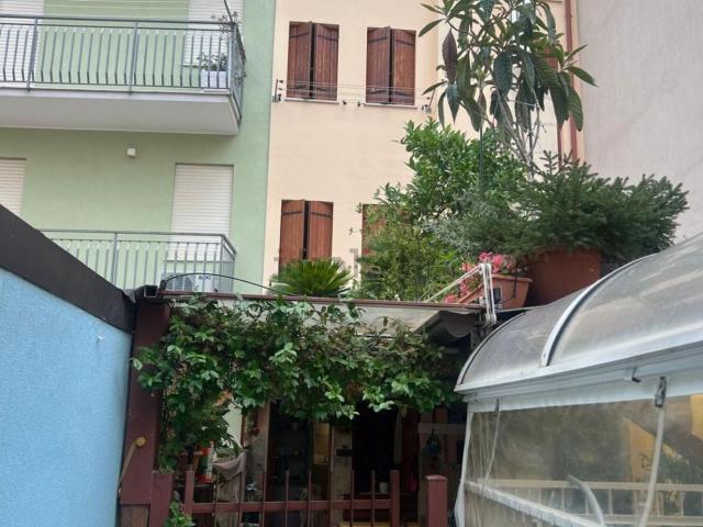 Villetta indipendente in vendita di 111 m² in Fondamenta Lungolaguna, 358