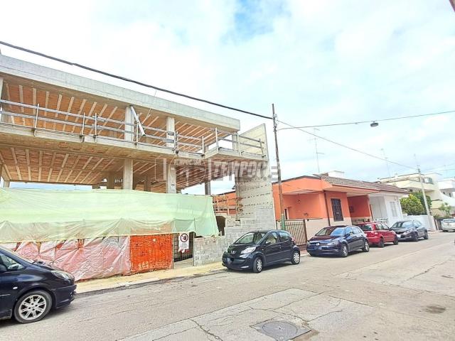 Villetta indipendente in vendita di 112 m² in Via Michelangelo Buonarroti, 4