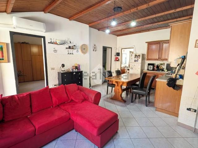 Villetta indipendente in vendita di 112 m² in Via Tharros, 13