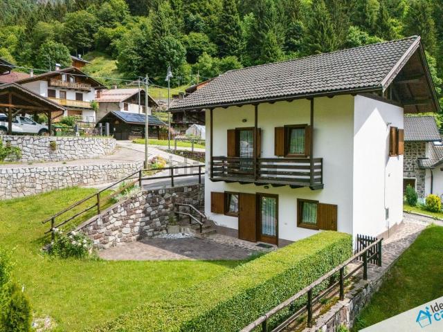 Villetta indipendente in vendita di 112 m² in Località Raffaei