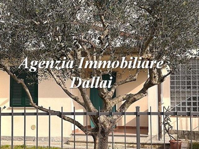 Villetta indipendente in vendita di 113 m² in Via Fratelli Cervi