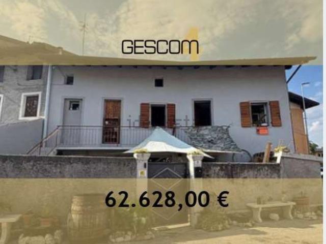 Villetta indipendente in vendita di 113 m² in Via Monte Grappa