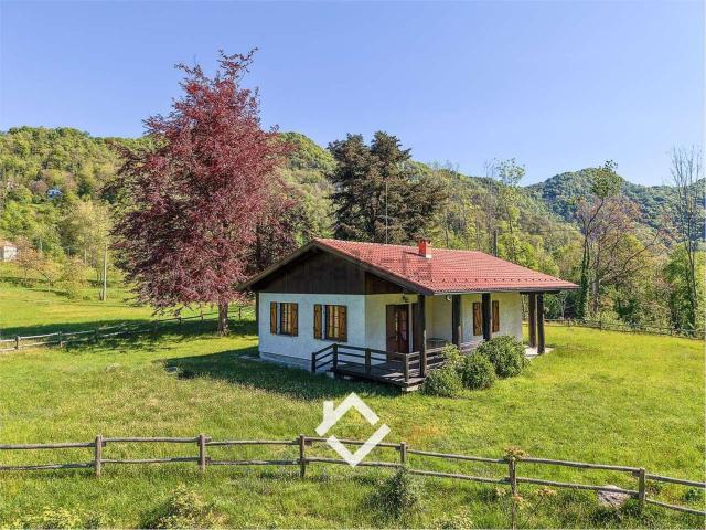 Villetta indipendente in vendita di 114 m² in Via Vararo