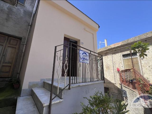 Villetta indipendente in vendita di 115 m² in Via Colombo
