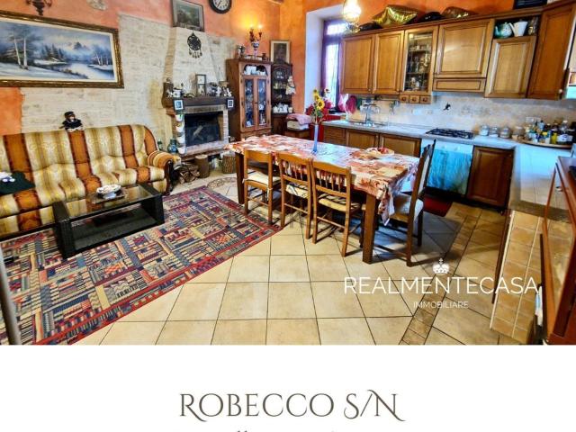 Villetta indipendente in vendita di 115 m² in Via Alessandro Manzoni