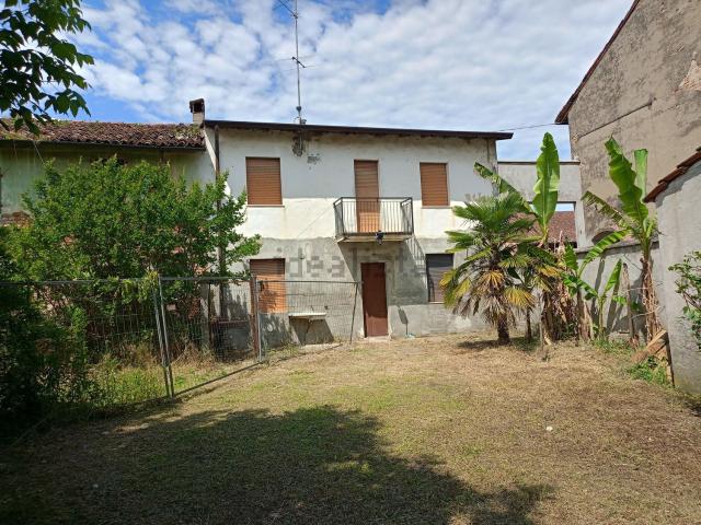 Villetta indipendente in vendita di 115 m² in Via G. Garibaldi, 15