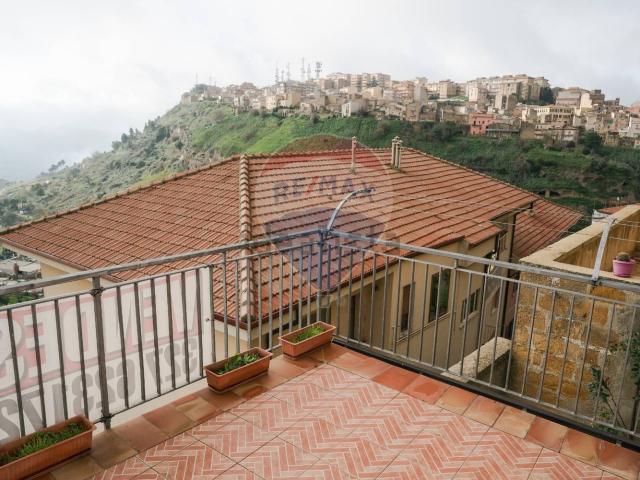 Villetta indipendente in vendita di 115 m² in Via Fazzi, 21