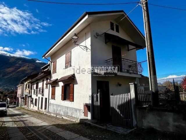Villetta indipendente in vendita di 115 m² in Via Florio Benvenuto