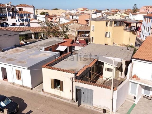 Villetta indipendente in vendita di 115 m² in Via Lanusei