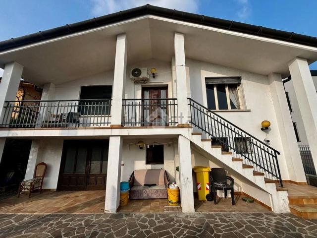 Villetta indipendente in vendita di 115 m² in Via Sottoriva