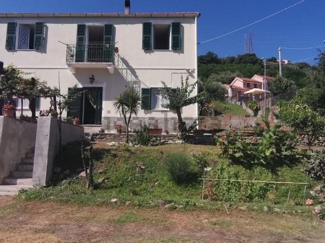 Villetta indipendente in vendita di 115 m² in Via San Dalmazio