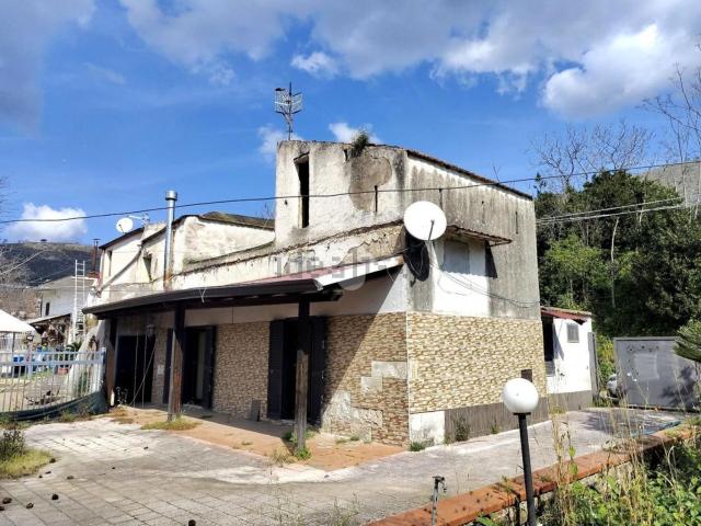 Villetta indipendente in vendita di 115 m² in Via Piscitelli, 3