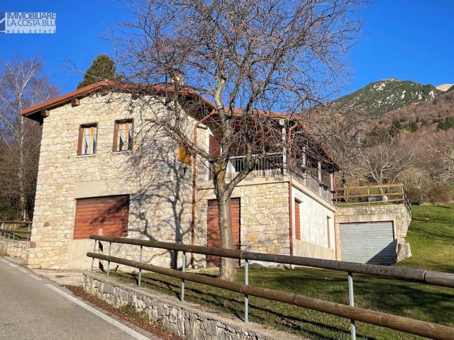 Villetta indipendente in vendita di 115 m² in Via Prada