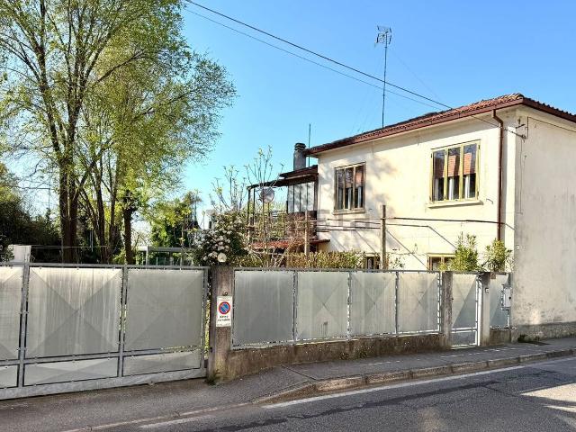 Villetta indipendente in vendita di 115 m² in Via Roma, 92