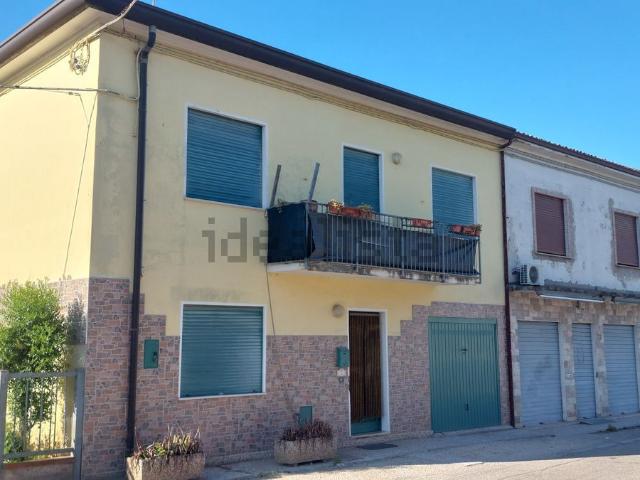 Villetta indipendente in vendita di 115 m² in Via Torino, 1