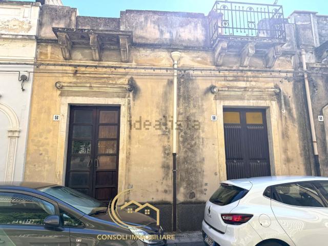 Villetta indipendente in vendita di 115 m² in Via Teatro