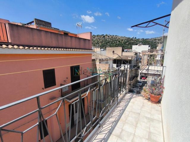 Villetta indipendente in vendita di 115 m² in Via Tripoli