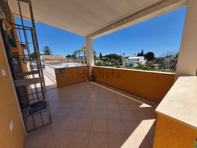 Villetta indipendente in vendita di 116 m² in Via Capri
