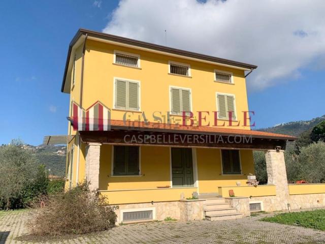 Villetta indipendente in vendita di 116 m² in Via Ferrara, 117