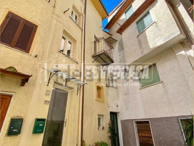 Villetta indipendente in vendita di 116 m² in Via Luca della Robbia, 23