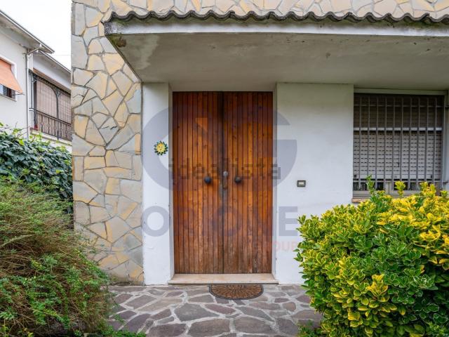Villetta indipendente in vendita di 118 m² in Via Albero, 1