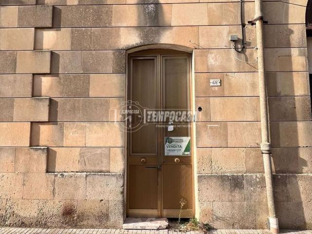 Villetta indipendente in vendita di 118 m² in Via Vito Fazzi, 68